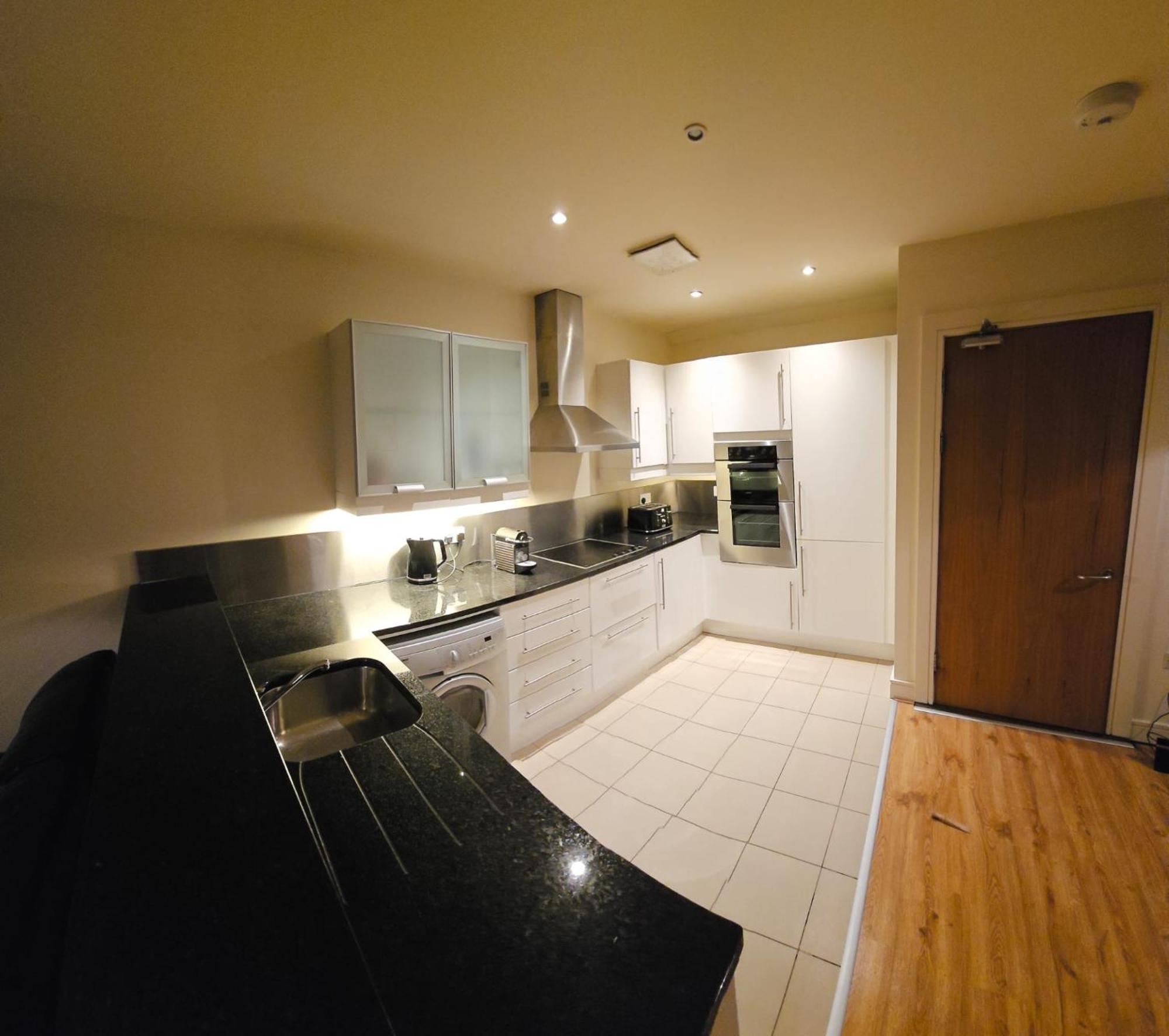 Penthouse Apartment Килкенни Экстерьер фото